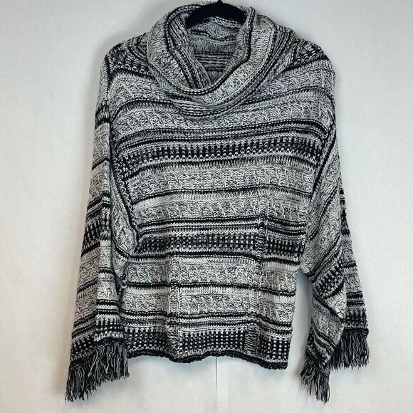 Venus Sweater Women's Size Medium Black White Cowl Neck Fringed Boho Chunky Knit - Picture 1 of 12